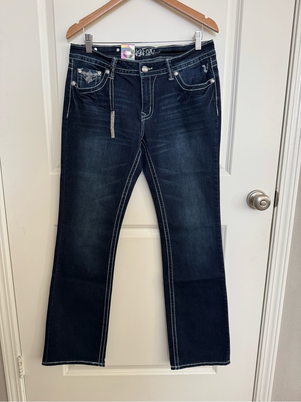 Vi Vi Diva, Dark Blue Boot Cut Jeans with Contrast Stitching with